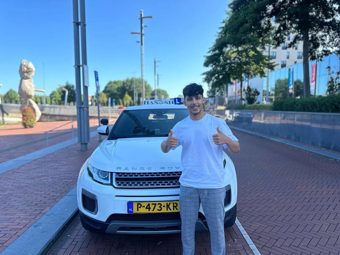 Leer autorijden in Nootdorp met een vaste instructeur en praktijkgerichte rijlessen